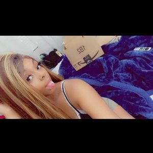 Meet your Posher, Destiny